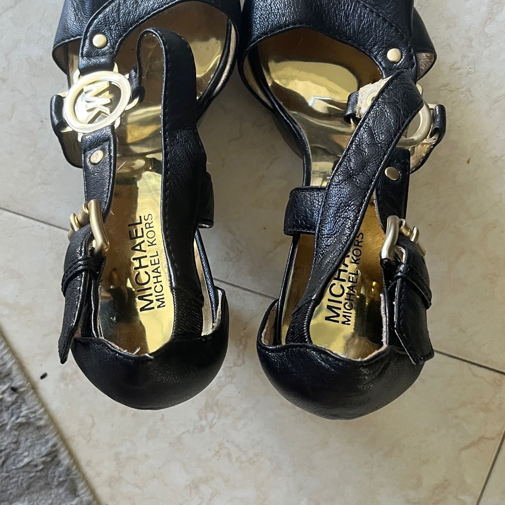 Michael Kors Black and Gold Women's Heels 8 1/2 - Picture 9 of 10